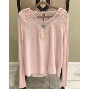 Ann Taylor sexy business laced and soft top